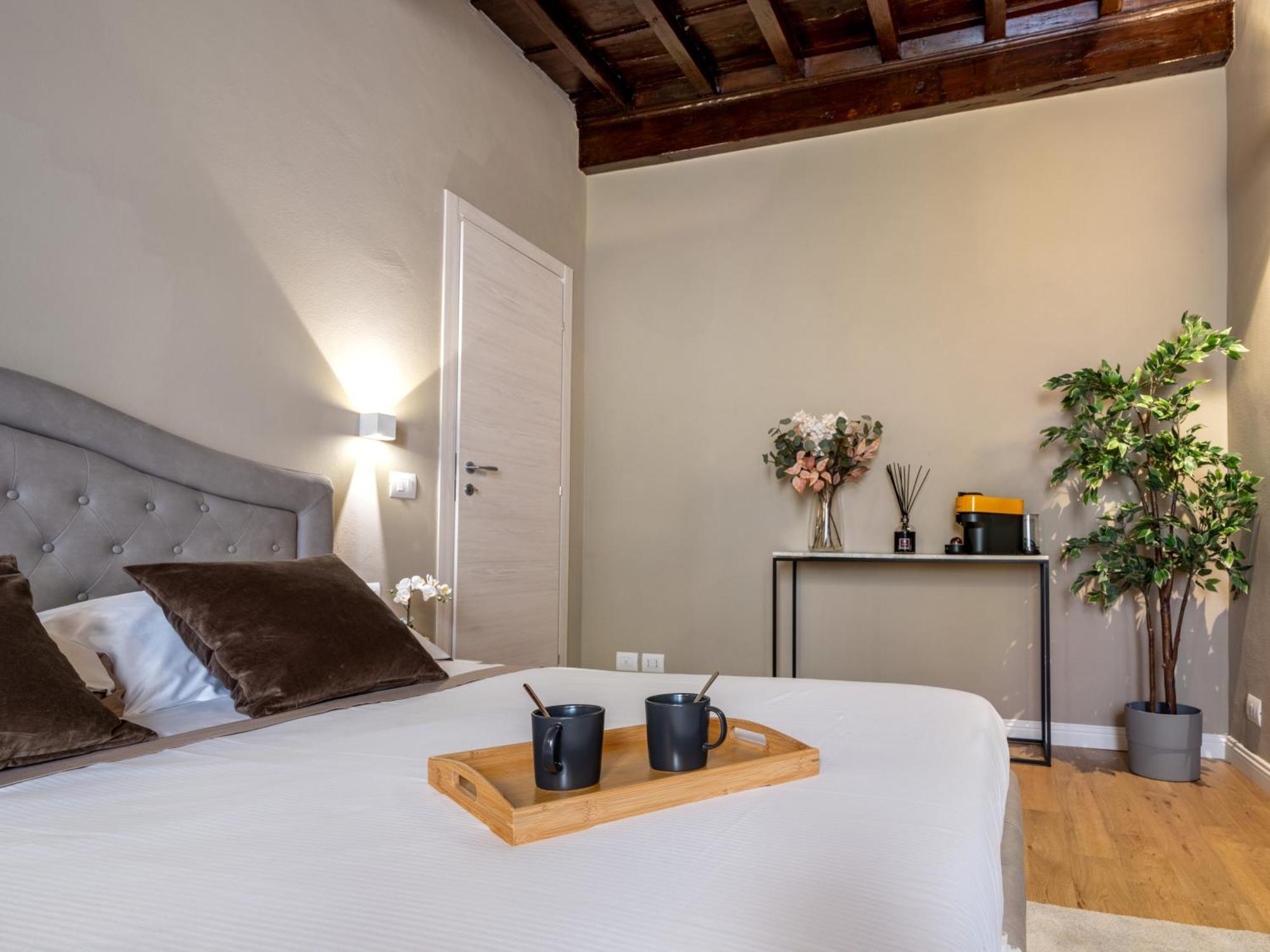 Santa Croce Luxury Suite - Dolcevita Holiday Florence Exterior photo