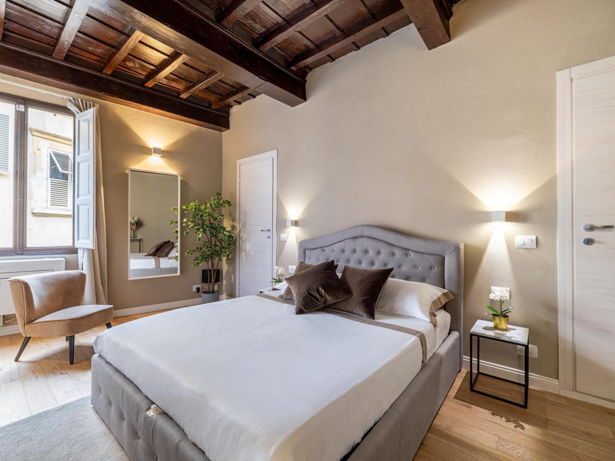 Santa Croce Luxury Suite - Dolcevita Holiday Florence Exterior photo