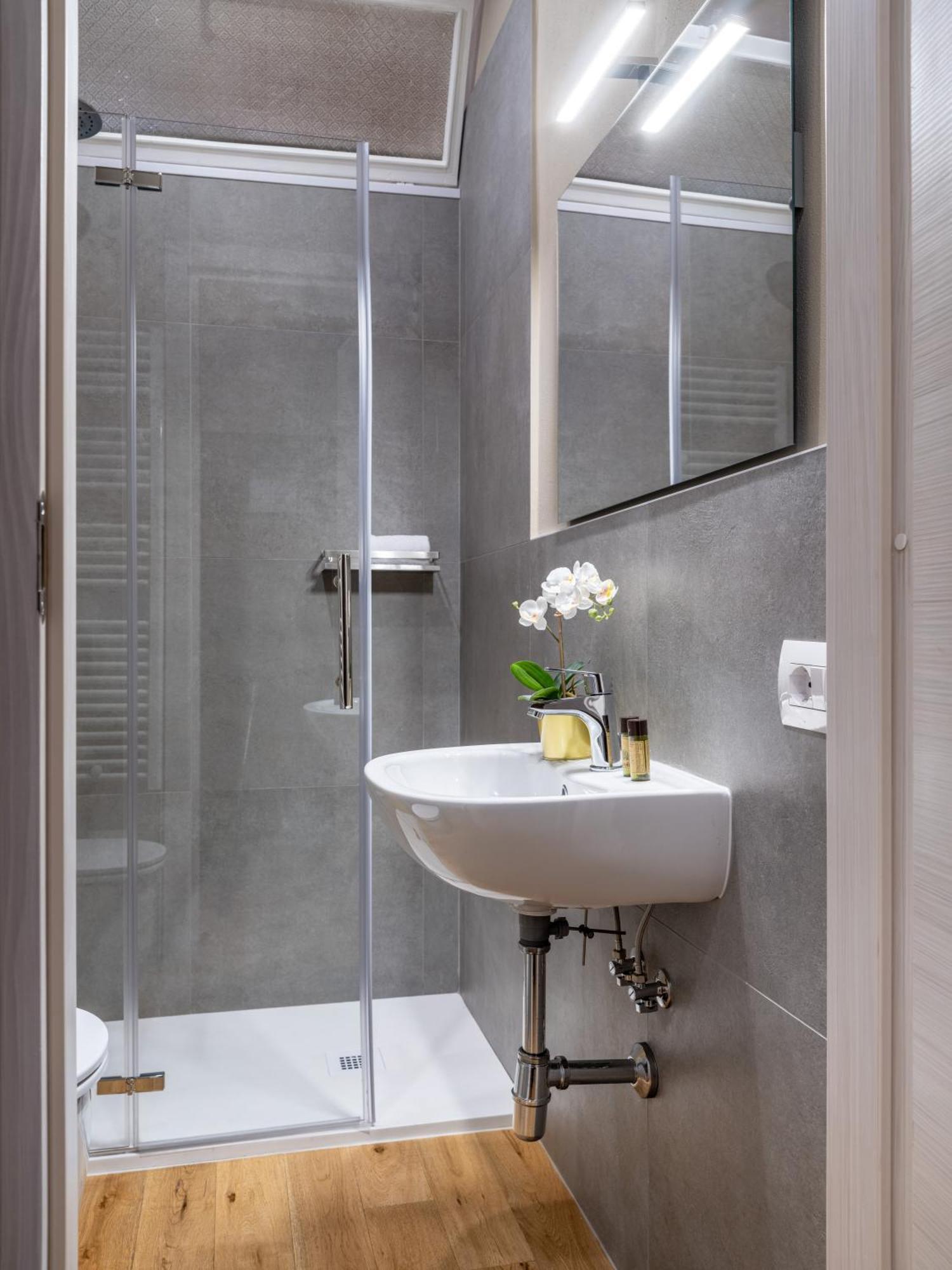 Santa Croce Luxury Suite - Dolcevita Holiday Florence Exterior photo